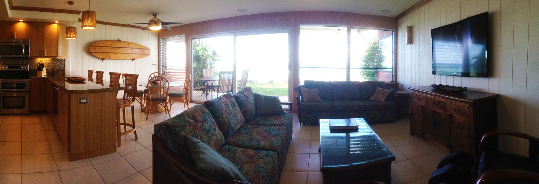 A condo designed around the ocean